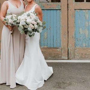 Jenn Maxi Dress in Show Me the Ring Crisp